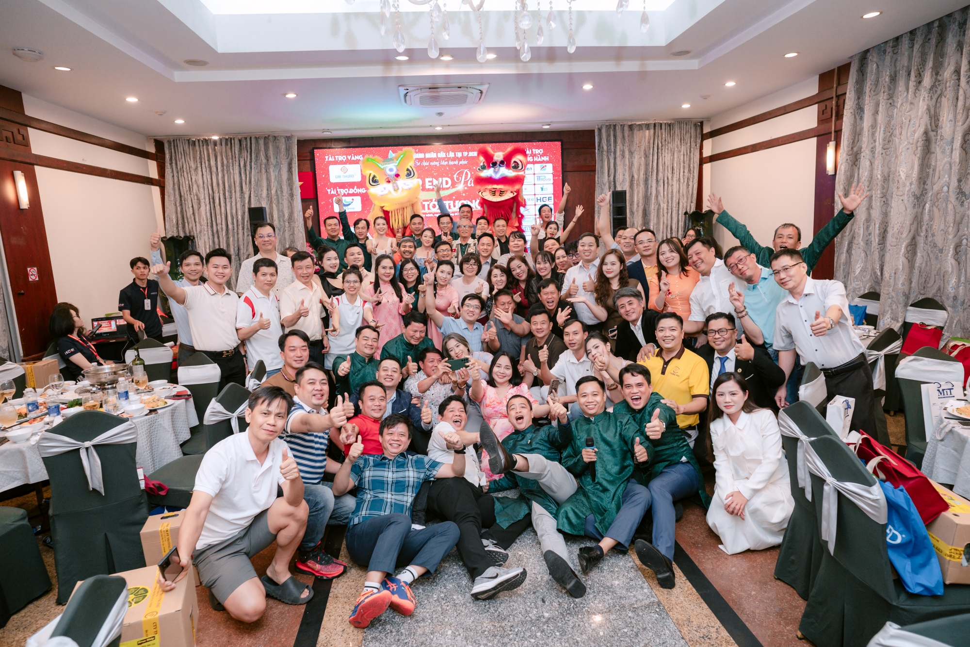 HÌNH TẤT NIÊN 2025